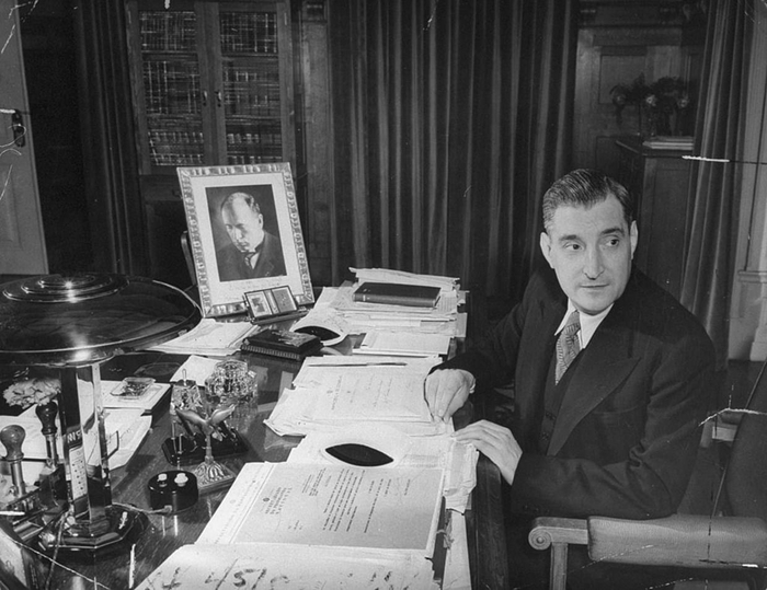 Интеллигентная диктатура, или Португалия в XX веке