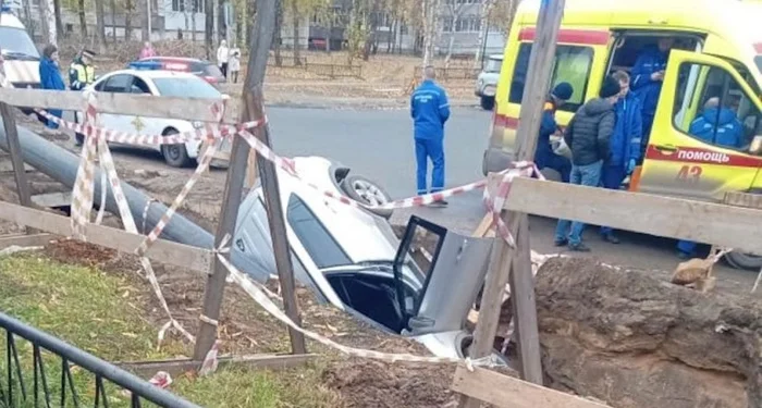 The pedestrian had to pay 200 thousand rubles in damages because the driver had to go into a ditch to avoid hitting him - My, Road accident, Crash, Driver, A pedestrian, Motorists, No accident happened, Traffic rules, Ditch, Violation of traffic rules, A wave of posts