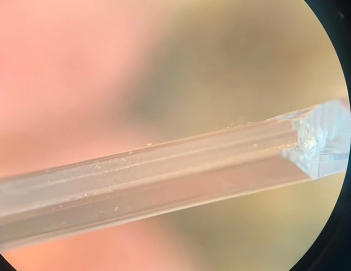 Очень круто сделано и это сапфир, обработка которого крайне трудна