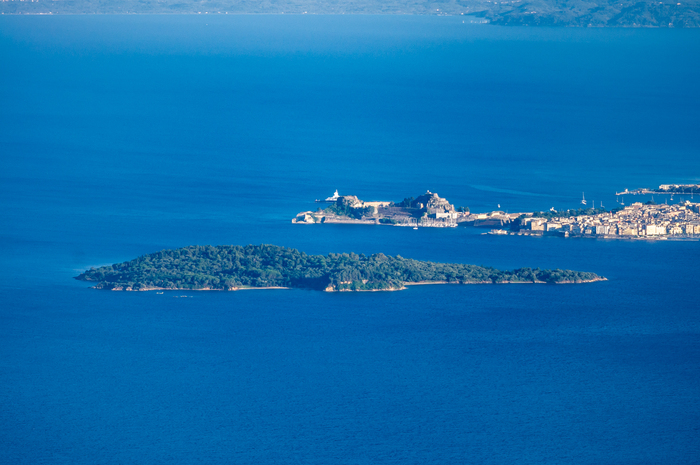 Старая крепость и остров Видо