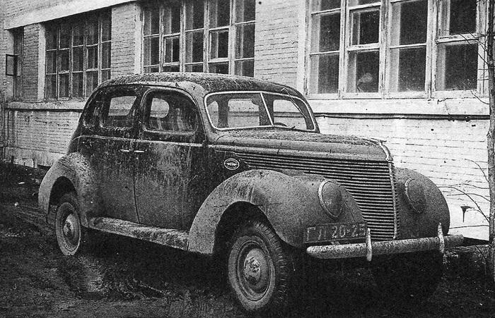 Американский Marmon-Herrington LD2 на базе Ford V8 на испытаниях в Горьком