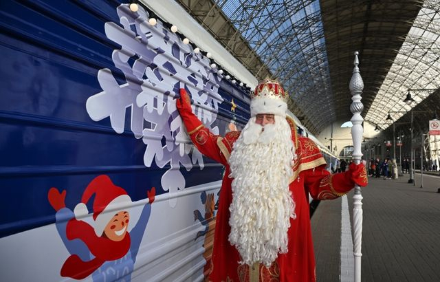 Santa Claus' Train Arrives in Moscow - Russia, История России, New Year, Moscow, the USSR, Father Frost