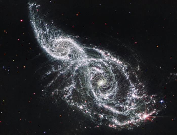 Interacting galaxies IC 2163 and NGC 2207 - Astronomy, Space, Galaxy, Esa, James Webb Telescope, Universe, Astrophysics, Longpost