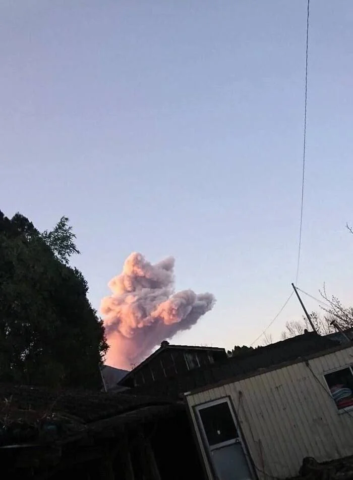 Nothing special... just a cloud in the shape of a cat - My, Milota, Images, Clouds, Sunset, Sunrises and sunsets, cat, Ears, Evening, Nature, Pareidolia