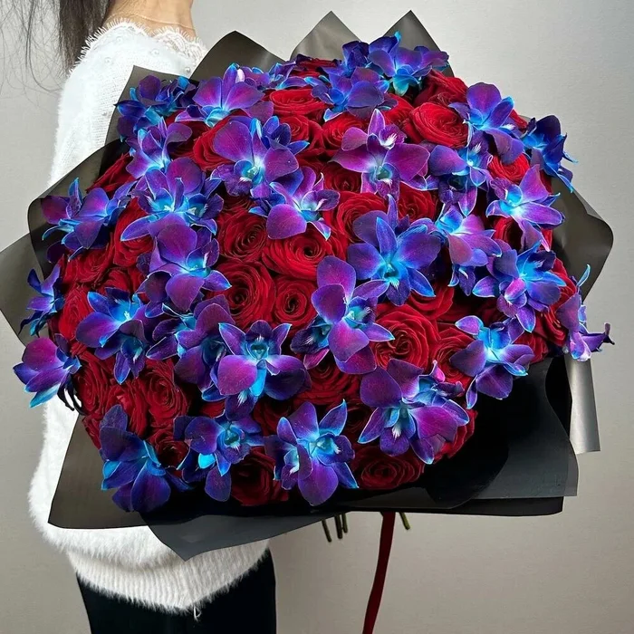 Bouquet with space orchids from Yandex.Market - Bouquet, Unusual bouquets, Flowers, Yandex Market, Products, Presents