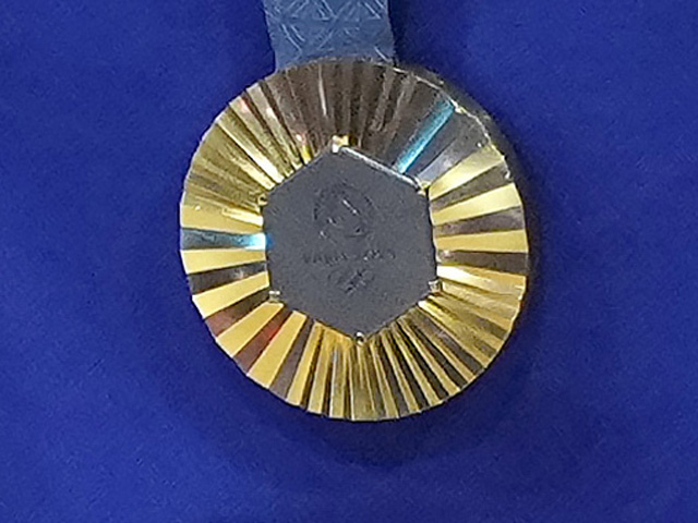     -.   25 AP Photo/Jeff Chiu