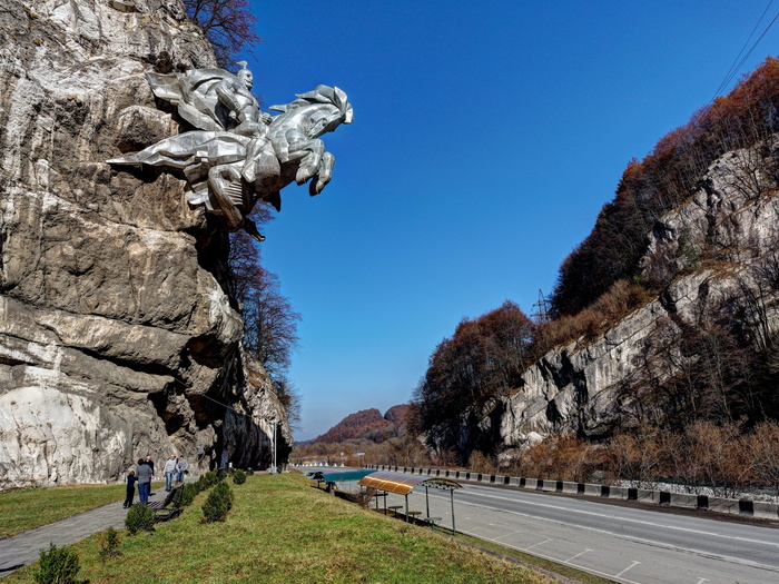   (<a href="https://pikabu.ru/story/severnaya_osetiya_11981651?u=https%3A%2F%2Fcommons.wikimedia.org%2Fwiki%2FFile%3ANorth_Ossetia._Alagirsky_District._Monument_Uastyrdzhi_PB060338_2475.jpg&t=%D0%BF%D0%BE%D0%BB%D0%BD%D0%BE%D1%80%D0%B0%D0%B7%D0%BC%D0%B5%D1%80&h=b63bace331fac129878696a67f282bf117792769" title="https://commons.wikimedia.org/wiki/File:North_Ossetia._Alagirsky_District._Monument_Uastyrdzhi_PB060..." target="_blank" rel="nofollow noopener"></a>)