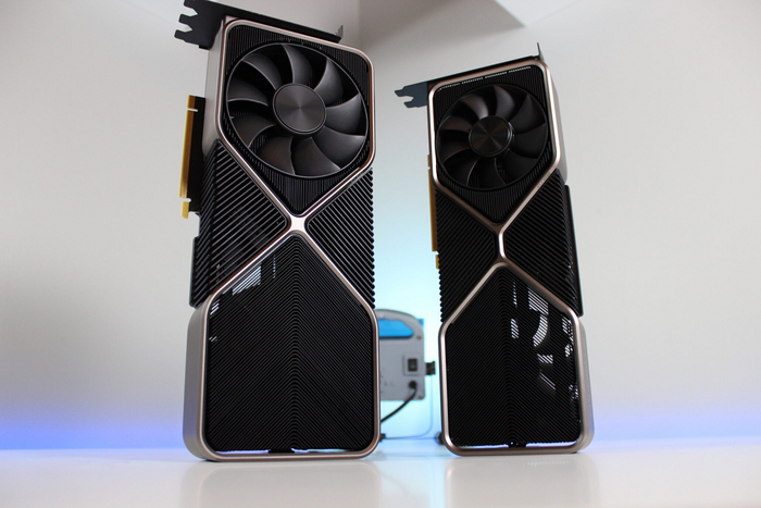 RTX 40-  Nvidia  ,  AMD  .