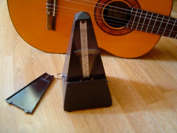 Question for the pros! How to learn to play with a metronome? - Question, No rating, Guitar, Metronome, Sense of tact, Education, Problem, Music, Need advice