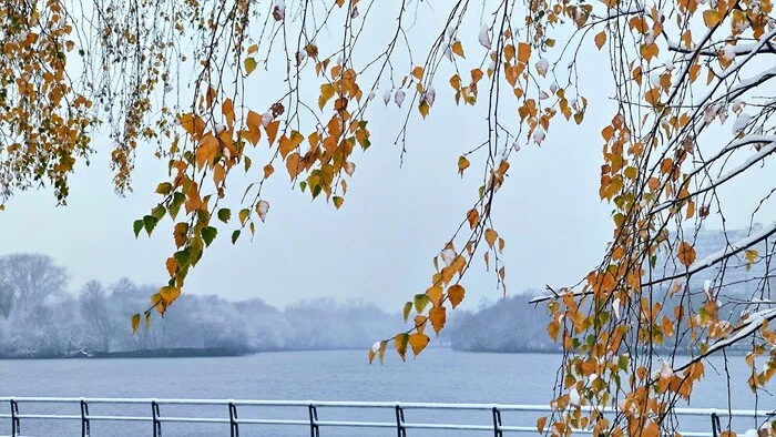 Snow in November. Moscow River - Landscape, Mobile photography, Autumn, Moscow River, My, Snow