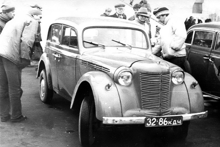 «Москвич-400» на «неродных» подвесках