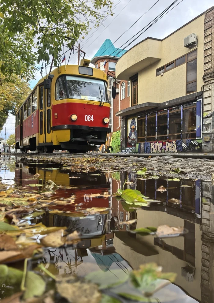 Municipal transport in Krasnodar 50 rubles - My, Public transport, Tram, Tram rails, Krasnodar, Краснодарский Край, Mobile photography, Kttu