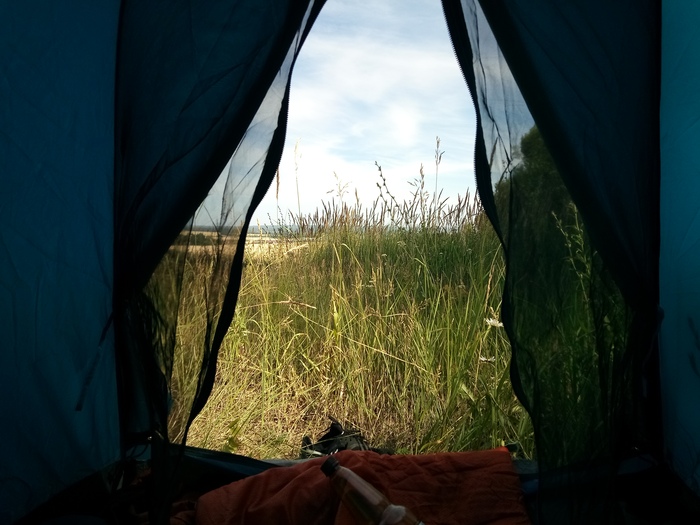 Это не пиво, а квас. Но в такую жару действует как пиво.