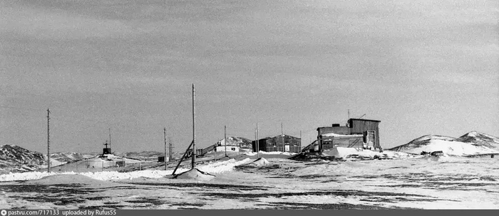 Вид со стороны Нейтронного монитора1964, Россия, Саха (Якутия), Булунский улус, городское поселение ТиксиТикси. Полярная Геокосмофизическая Обсерватория ИКФИ. Вид со стороны Нейтронного монитора.