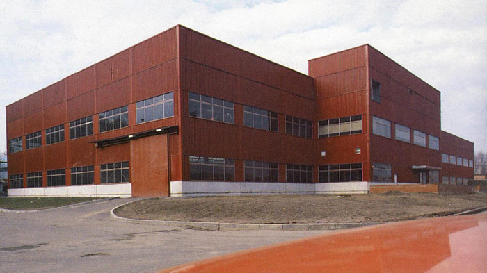 -   5,08  .      31  1990 .      Arana.