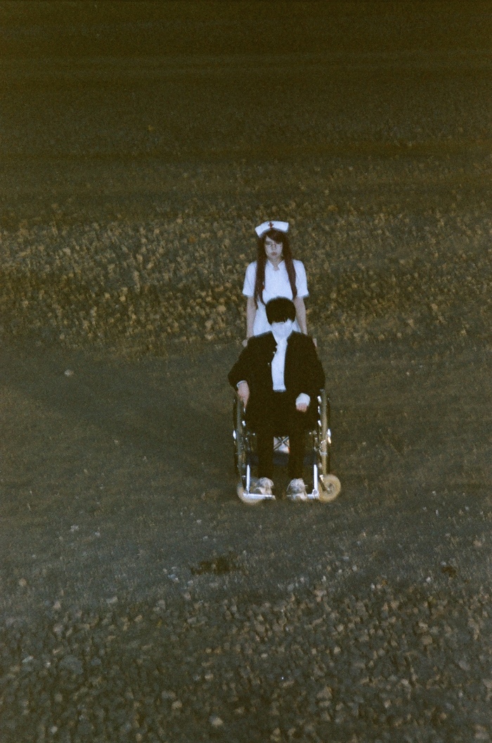   (by Tobikashi)   (by Azula) 