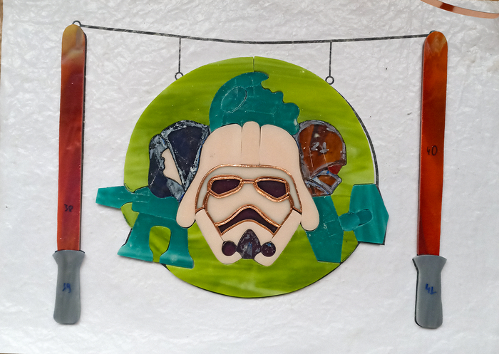 Уже начал оклейку, как вспомнил, что не сфотографировал мозайку