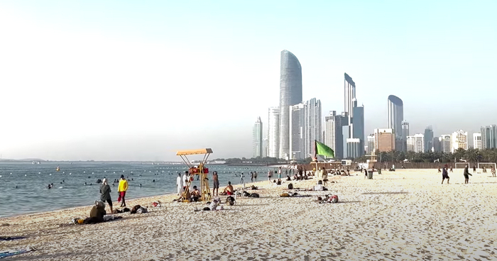 Шикарный пляж. И зачем платить?