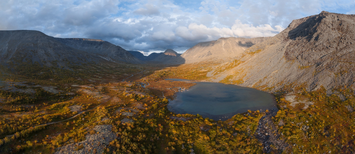 Долина Малой Белой и Тахтаръявр