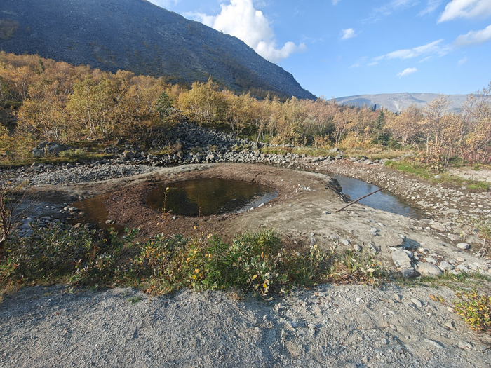 Пересохшее русло Рисйока, год назад тут был полноценный бассейн