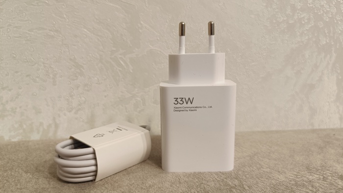     Poco.    Poco C75  12  