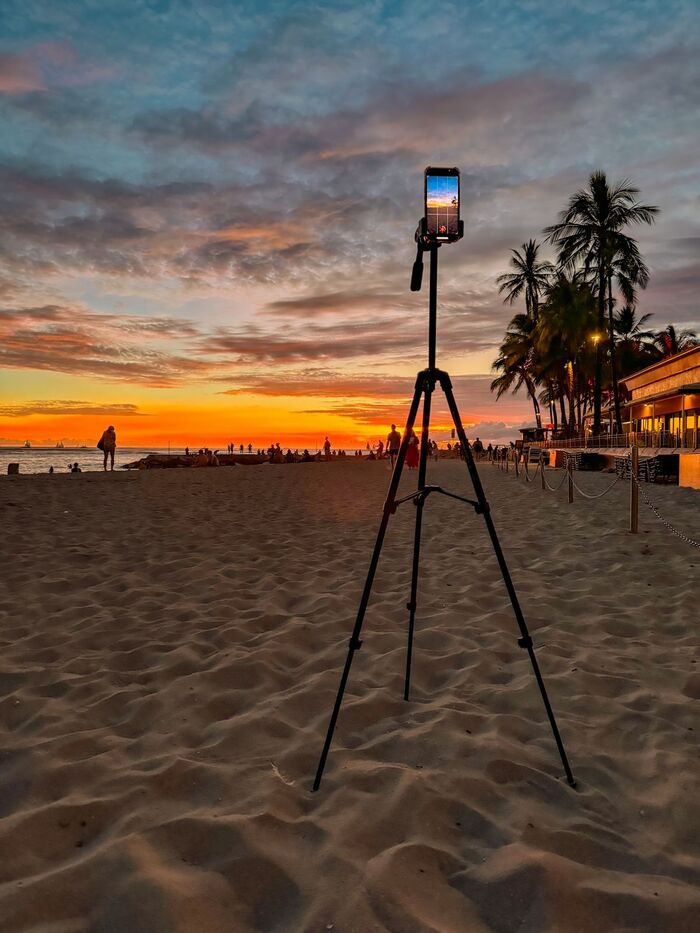 А тут уже тринога работает на нас