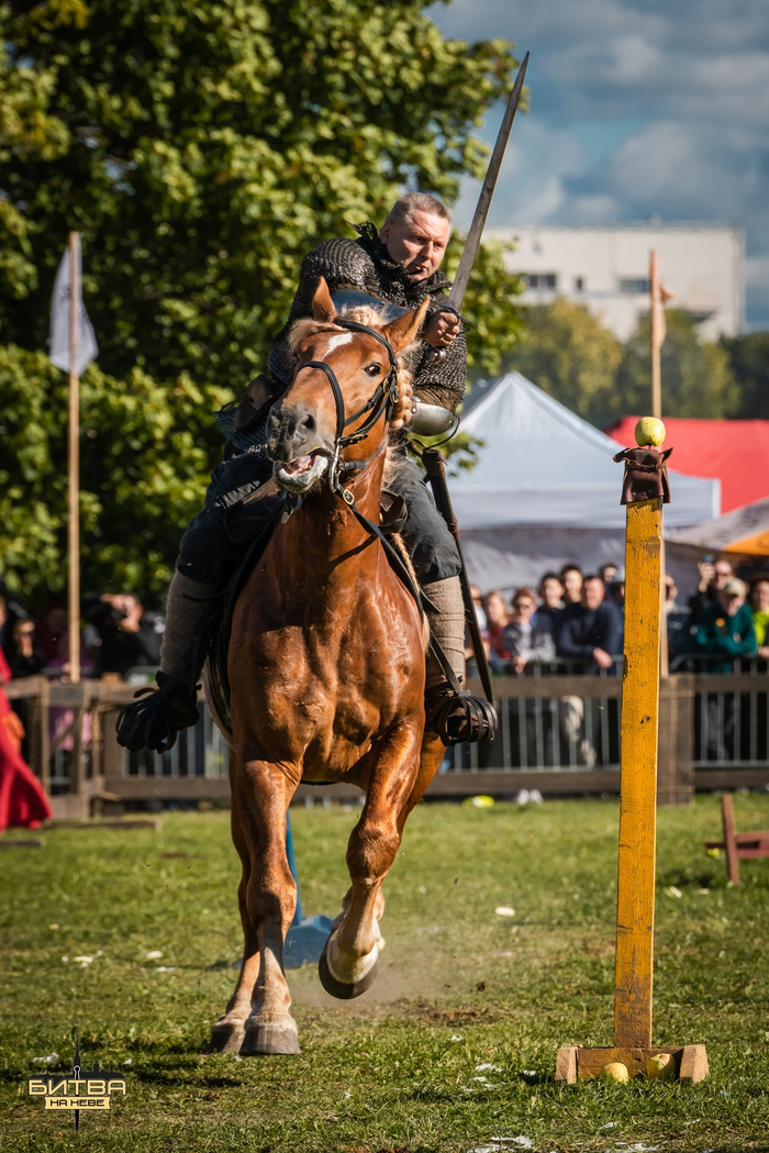 фото <a href="https://pikabu.ru/story/rekonstruktsii_srednevekovya_za_chto_ya_ikh_lyublyu_12005978?u=https%3A%2F%2Fvk.com%2Fphoto-73067060_457262878&t=%D0%BE%D1%82%D1%81%D1%8E%D0%B4%D0%B0&h=2bd9b91ab2a66bec1ce18a8971b00e58e9f41676" title="https://vk.com/photo-73067060_457262878" target="_blank" rel="nofollow noopener">отсюда</a>