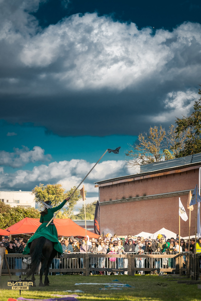 фото <a href="https://pikabu.ru/story/rekonstruktsii_srednevekovya_za_chto_ya_ikh_lyublyu_12005978?u=https%3A%2F%2Fvk.com%2Fphoto-73067060_457263103&t=%D0%BE%D1%82%D1%81%D1%8E%D0%B4%D0%B0&h=65ec07bc6a36febc1ef65360b89e9f0482c177ba" title="https://vk.com/photo-73067060_457263103" target="_blank" rel="nofollow noopener">отсюда</a>