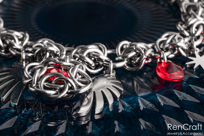 Ширина плетения 8 мм, толщина 5 мм, масса 20 гр.