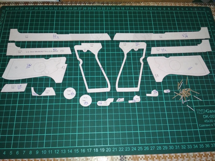 Детализация из картона толщиной 1мм.