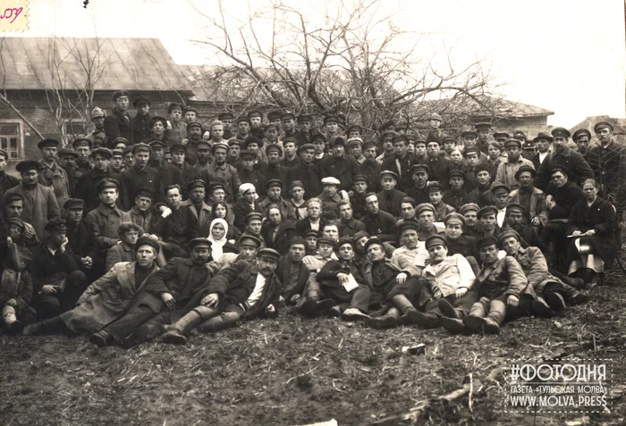 Тульская губерния в объективе фотоаппарата - Краеведение, Историческое фото, Епифань, Тульская область, Фотография, Старое фото, Черно-белое фото, Тула, Ркпб, Конференция, Компартия, 1920-е, Архив, Пленка, История России, ВКонтакте (ссылка)