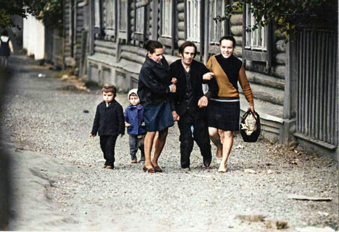 Подборка простых и потрясающих фотографий эпохи СССР. 20 раскрашенных фотографий, Часть XIV Старое фото, Историческое фото, Фотография, СССР, Детство в СССР, Сделано в СССР, 60-е, 70-е, 50-е, 80-е, Колоризация, Длиннопост