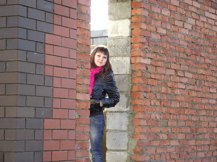 Жена проводит осмотр.