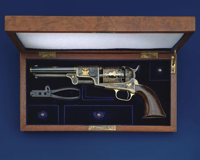 This Dragoon model revolver (presented to the Emperor of the Russian Empire) is considered one of Colt's masterpieces. - Historical photo, Colt, Revolver, Weapon, Firearms, beauty, 19th century, Longpost