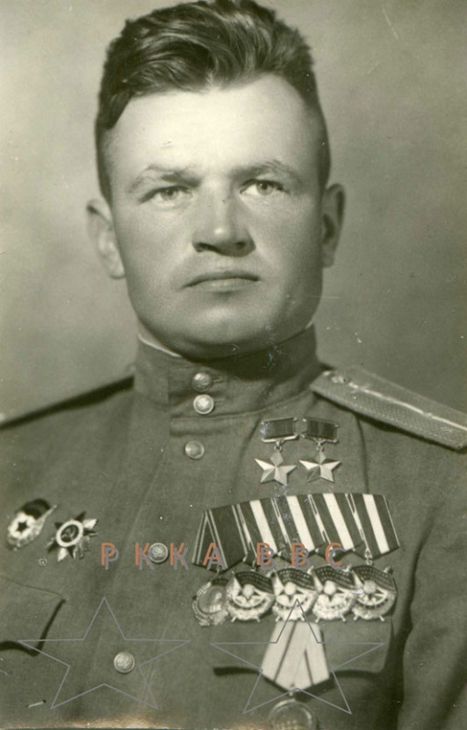 Golovachev Pavel Yakovlevich - The Great Patriotic War, Aviation, Fighter, Ace, Airacobra, La-7, Longpost