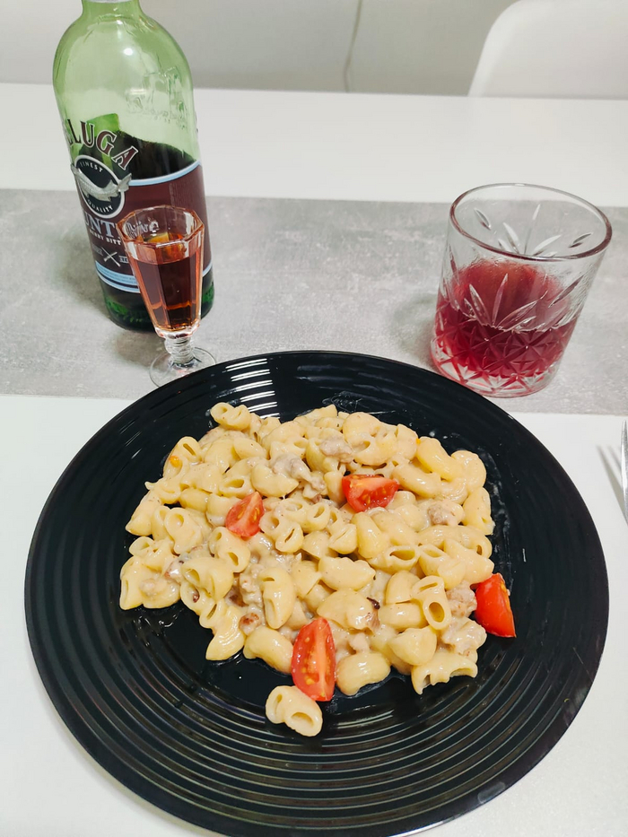 Мужская кухня. Мужской нажористый ужин! Люди, Еда, Мужское, Ужин, Мужская кулинария, Подача блюд, Макароны, Сыр, Фарш кулинарный, Фотография, Мобильная фотография, Рецепт, Вкусняшки, Холостяк, Тарелка, Готовка для ленивых, Помидоры, Лук, Длиннопост