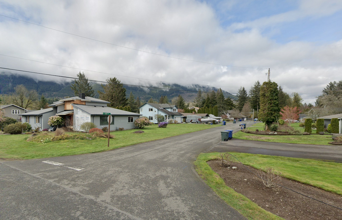 ����-����