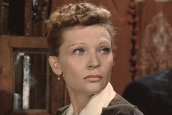 Надя, сестра Ларисы Груздевой, "Место встречи изменить нельзя", 1070