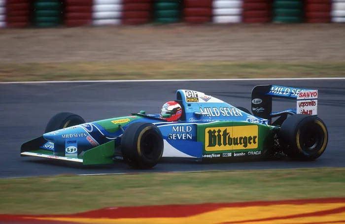 Great Japan Rain '94: Hill gave the race of his life against Schumacher, although it almost ended in a fatal crash - My, Formula 1, Автоспорт, Competitions, Race, Speed, Michael Schumacher, Ayrton Senna, Damon Hill, Nigel Mansell, Mika Hakkinen, Jean Alesi, Eddie Irvine, Benetton, 90th, Retro, Life stories, Williams racing, Ferrari, Video, Youtube, Longpost