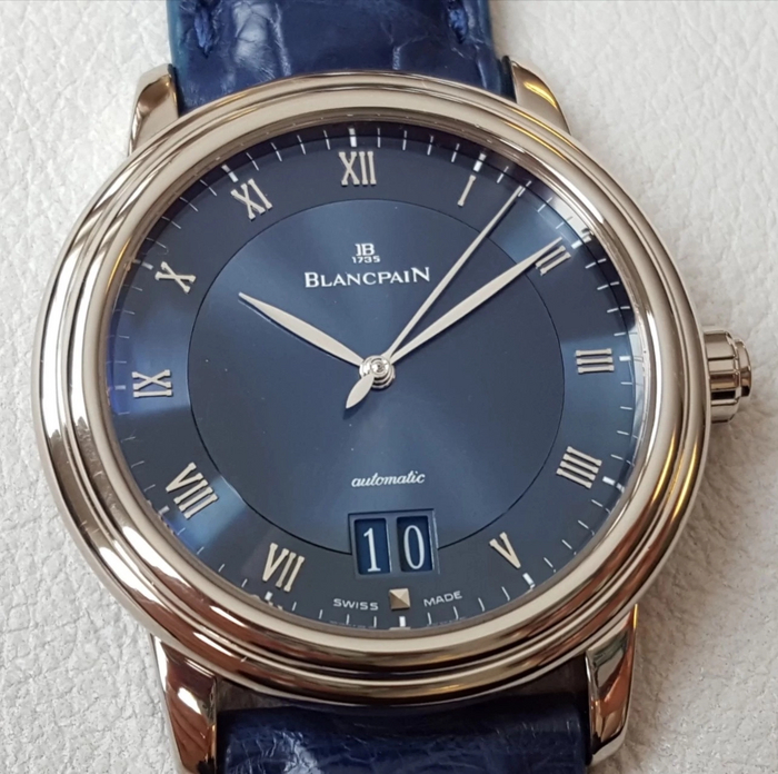 BlancpainVilleret Ultra Slim Grande Date, корпус 750 (белое золото), автоподзавод, 2 барабана - 70 часов резерв хода, цена от 7.800 $ за коробку и часы, без документов