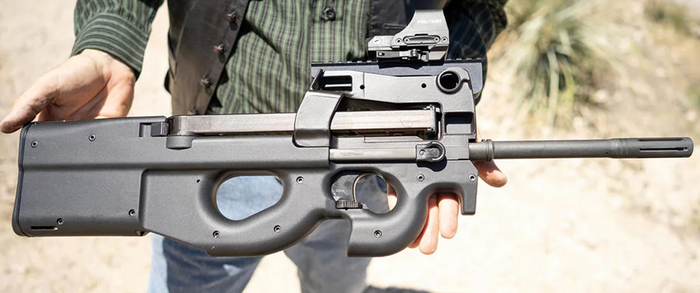 Гражданский карабин FN PS90 с открытым коллиматорным прицелом Holosun.