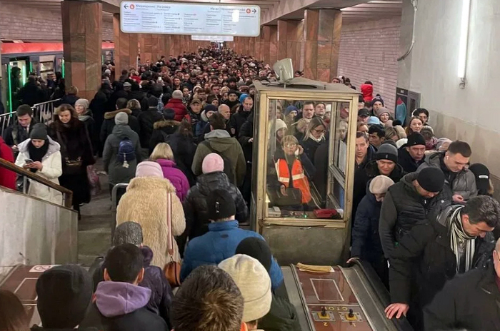 Incident in the subway. A prank of the rednecks or real witchcraft? - My, Negative, Witchcraft, Witches, Rudeness, Public transport, Life stories, Moscow Metro