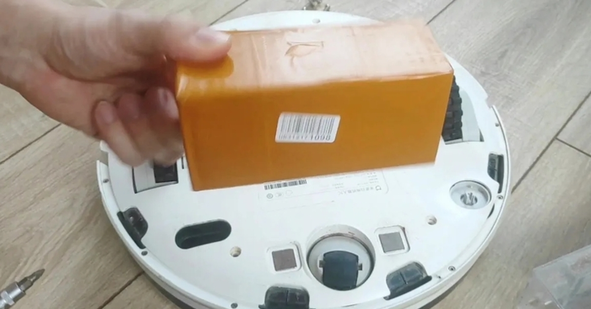 Замена аккумулятора на роботе пылесосе xiaomi | Пикабу
