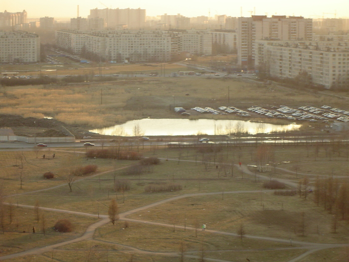 На его месте большая лужа