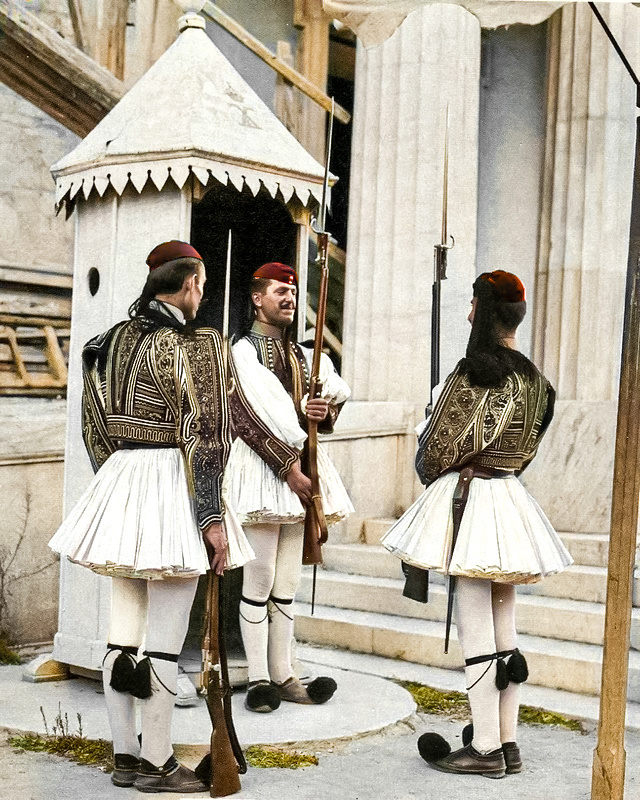 Осколки истории : Интересные и редкие ретро-фотографии Европы. 20 раскрашенных фотографий ХХ века. Часть XII Старое фото, Историческое фото, Фотография, Европа, 20 век, Германия, Франция, Греция, Нидерланды (Голландия), Дания, Австрия, Италия, Колоризация, Длиннопост