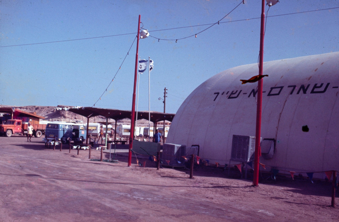 Надувная столовая