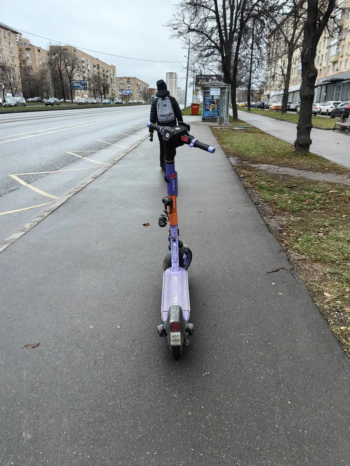 Sidewalk Notes 2. MTS Yurent and the careless attitude towards the city infrastructure - My, Kick scooter, Scooters, Electric scooter, Violation of traffic rules, Traffic rules, Urent, Scooter rental, Неправильная парковка, Car sharing, Fine, Sidewalk, Gai, Longpost