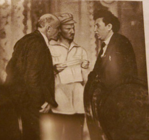 Ленин, Бухарин и Зиновьев.
