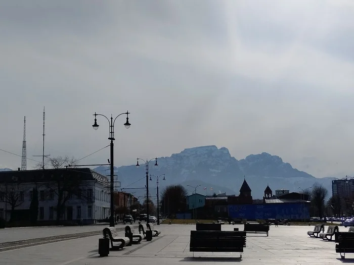 Приехала во Владикавказ на фотосессию - Моё, Владикавказ, Горы, Селфи, Девушки, Закат, Длиннопост