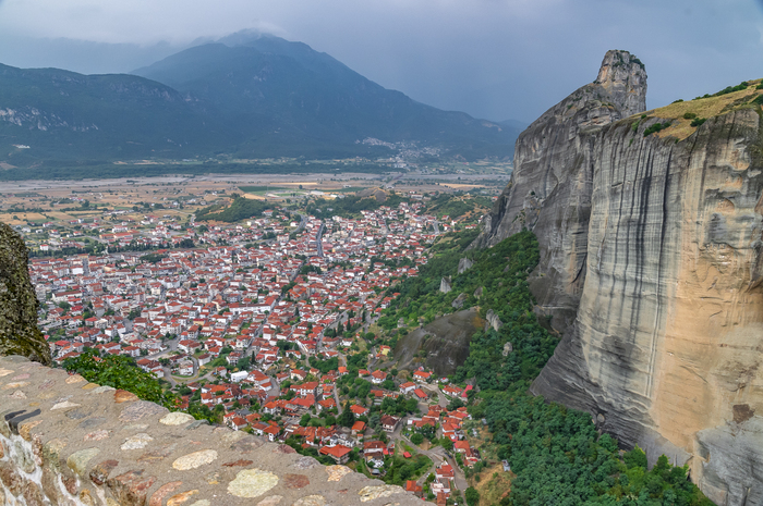 Вид из монастыря Агиас Триадос (Святой Троицы) комплекса Метеора